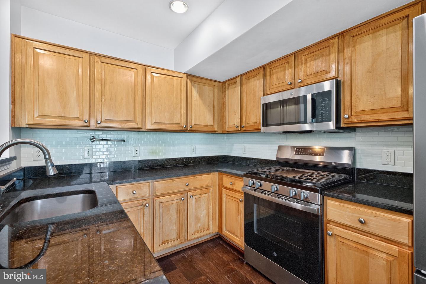 11357 King George Dr #10