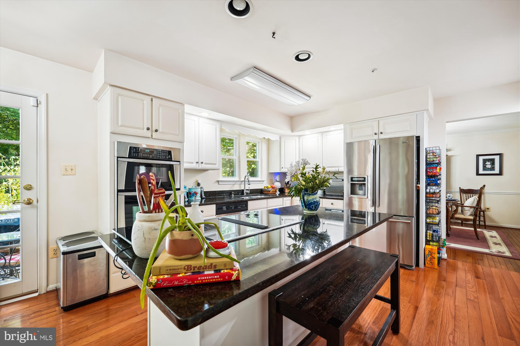 10109 Legacy COURT