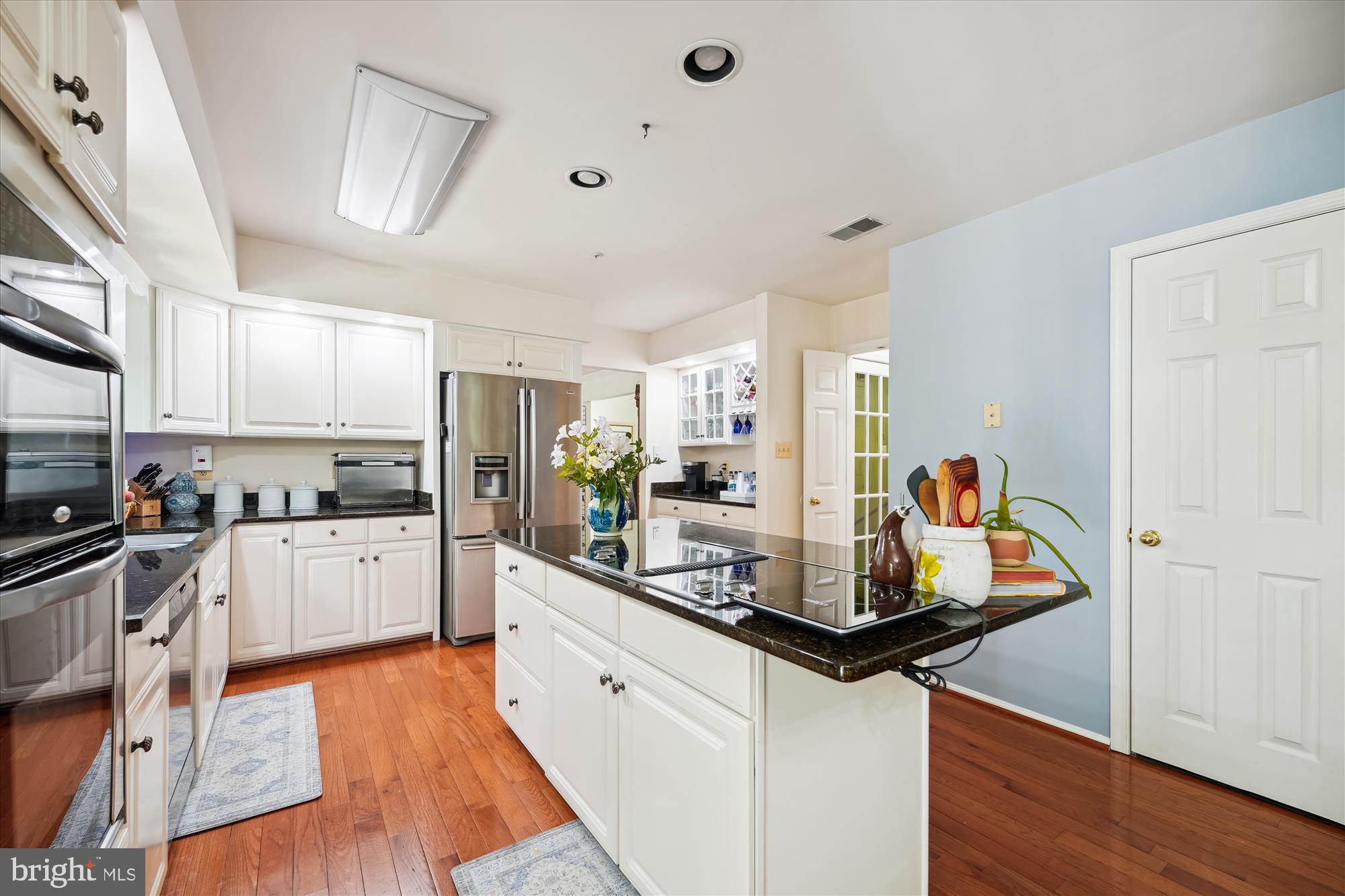 10109 Legacy COURT