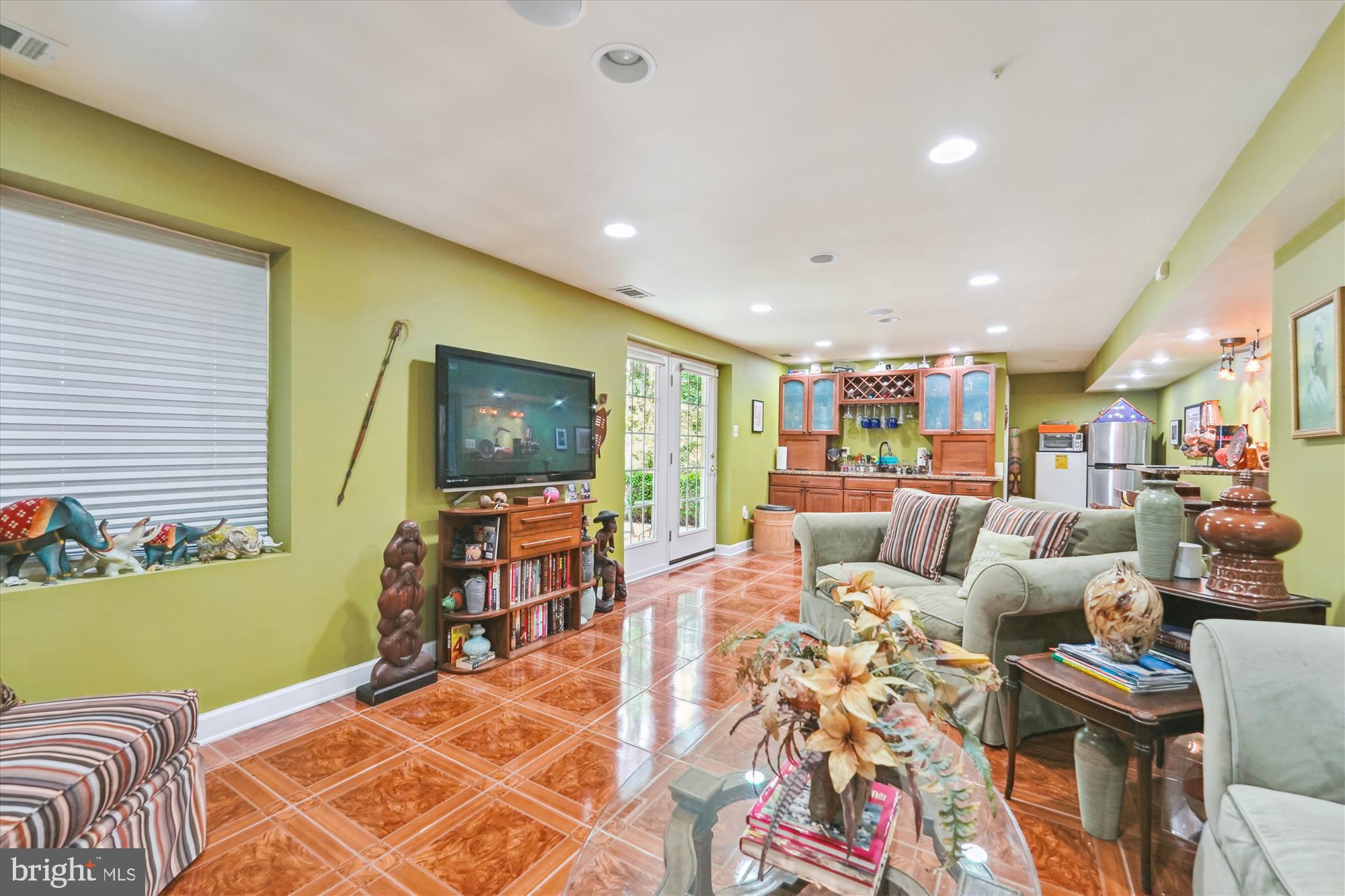 10109 Legacy COURT