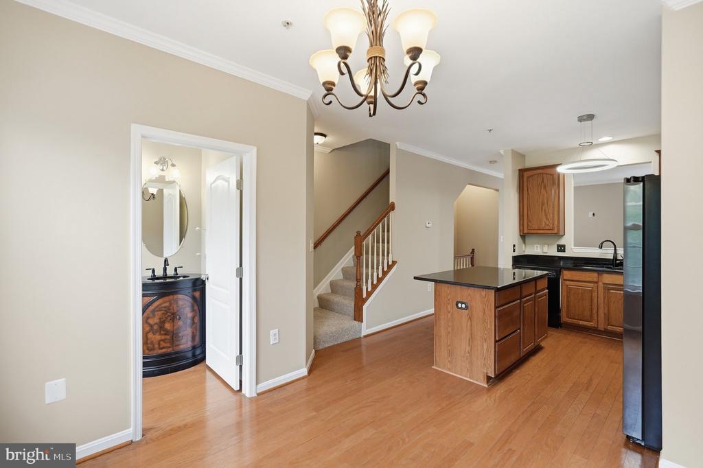 5610 CAPITAL GATEWAY DRIVE