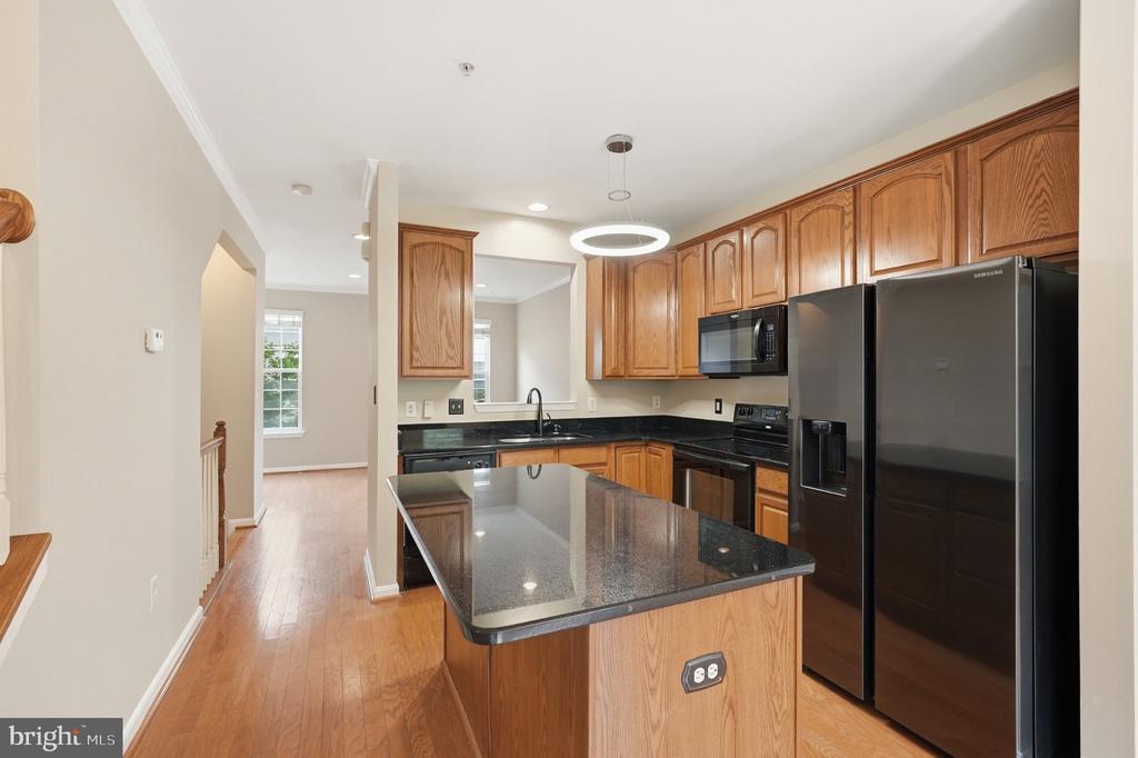 5610 CAPITAL GATEWAY DRIVE