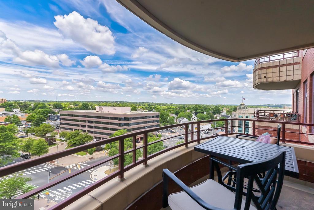 2400 Clarendon Blvd #1003
