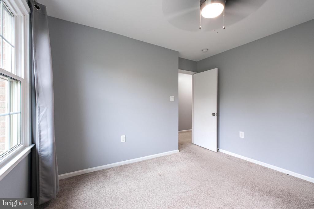 3818 VERMONT COURT