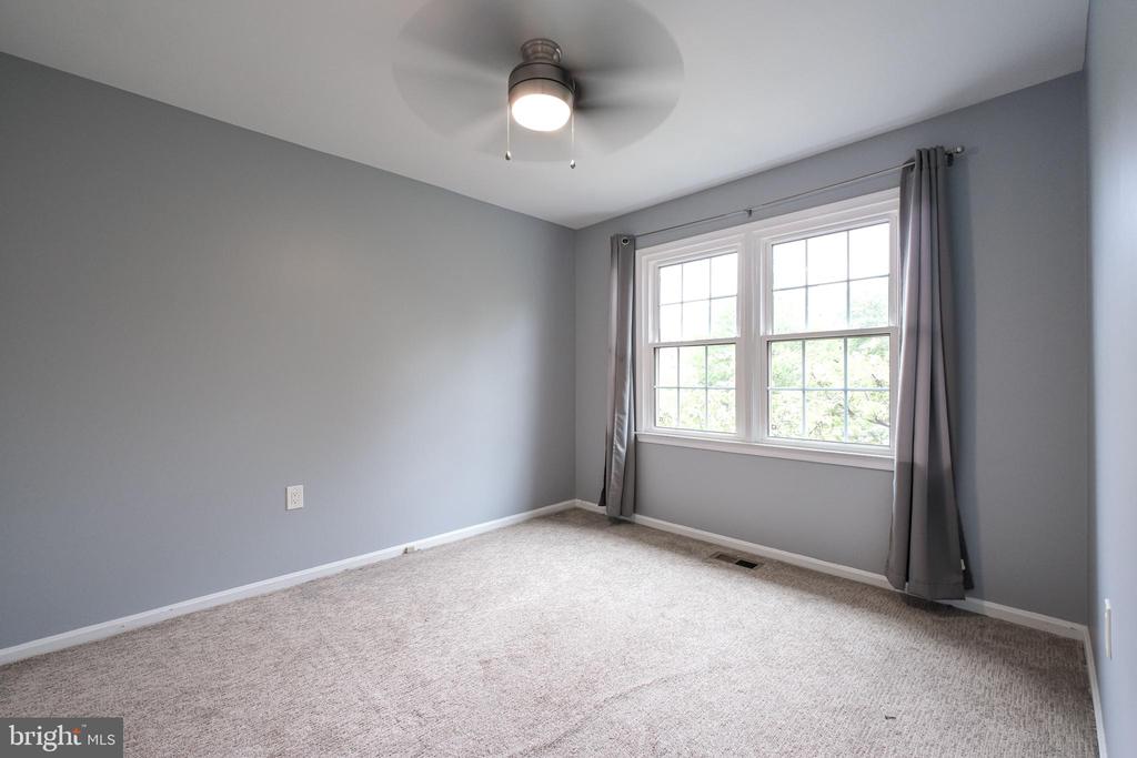 3818 VERMONT COURT