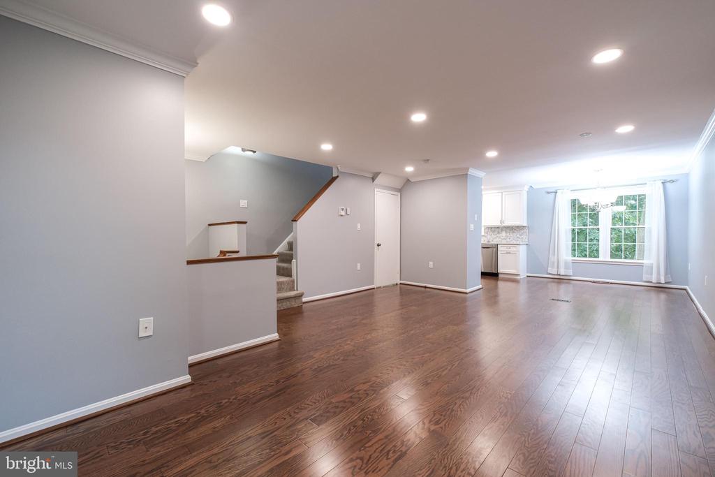 3818 VERMONT COURT