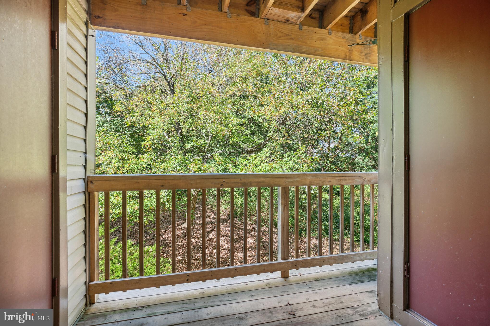 6911 VICTORIA DRIVE Unit: 6911-G
