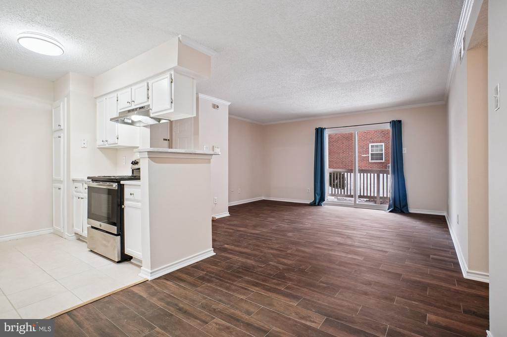 1536 LINCOLN WAY 101