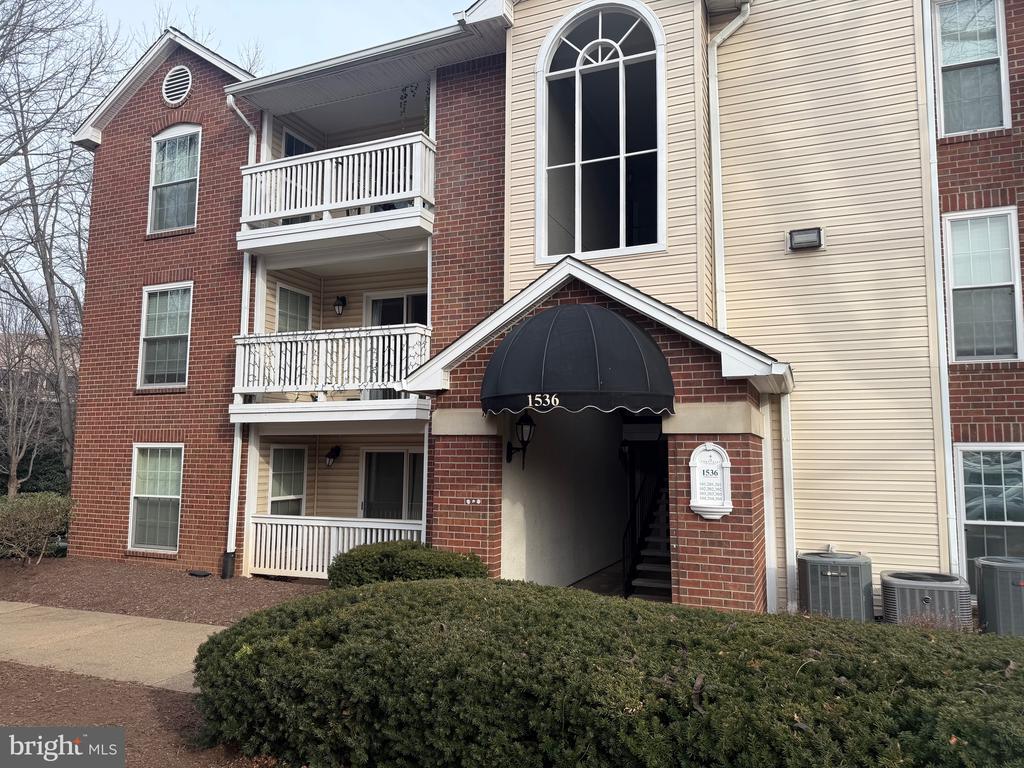 1536 LINCOLN WAY 101