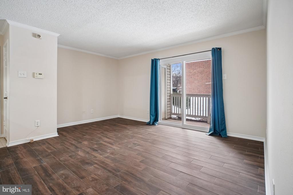 1536 LINCOLN WAY 101