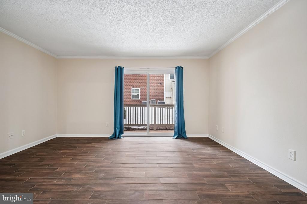 1536 LINCOLN WAY 101