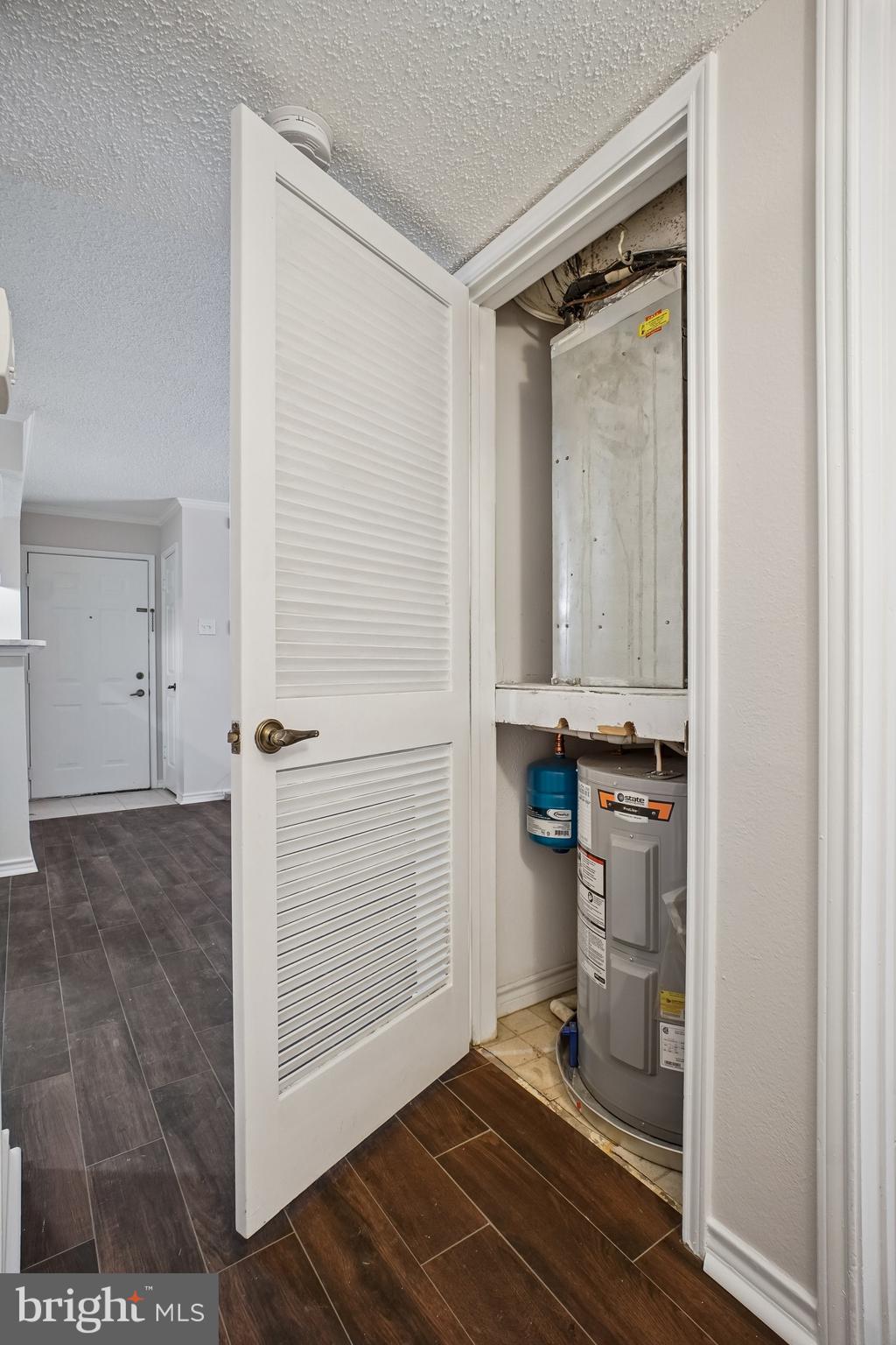 1536 LINCOLN WAY 101