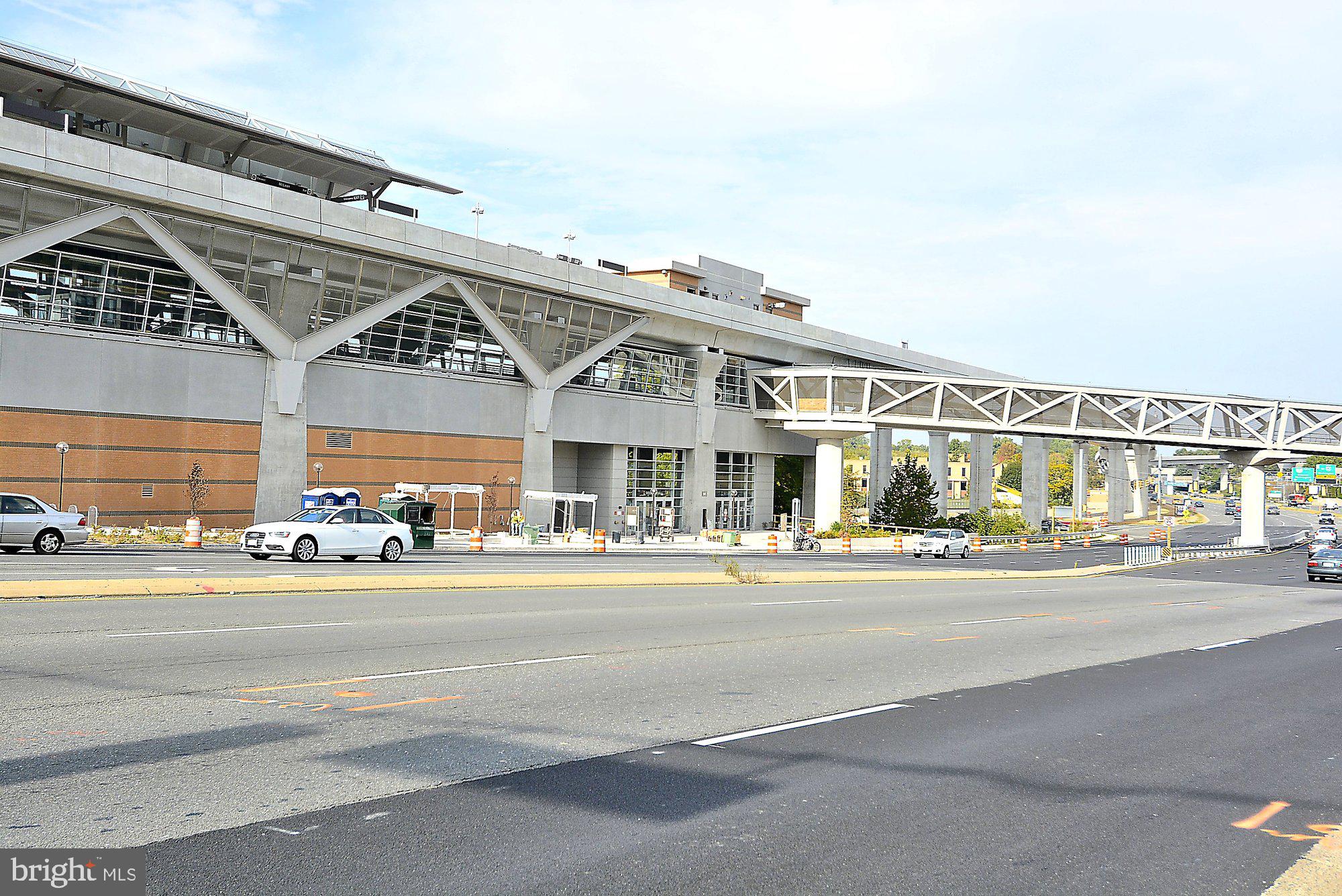 1536 LINCOLN WAY 101