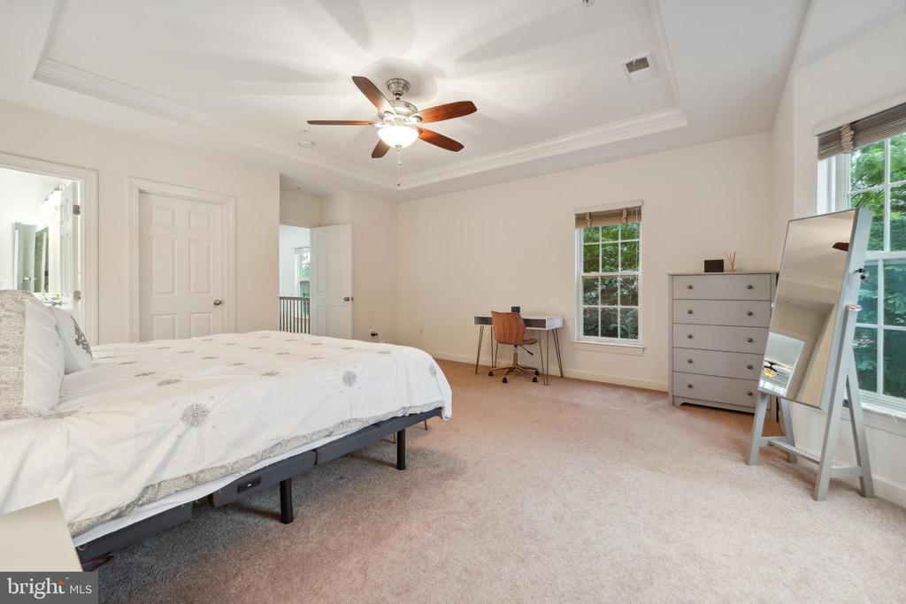5722 CALLCOTT WAY