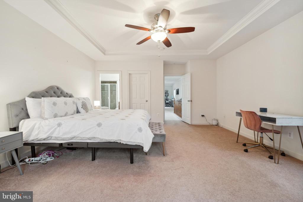 5722 CALLCOTT WAY