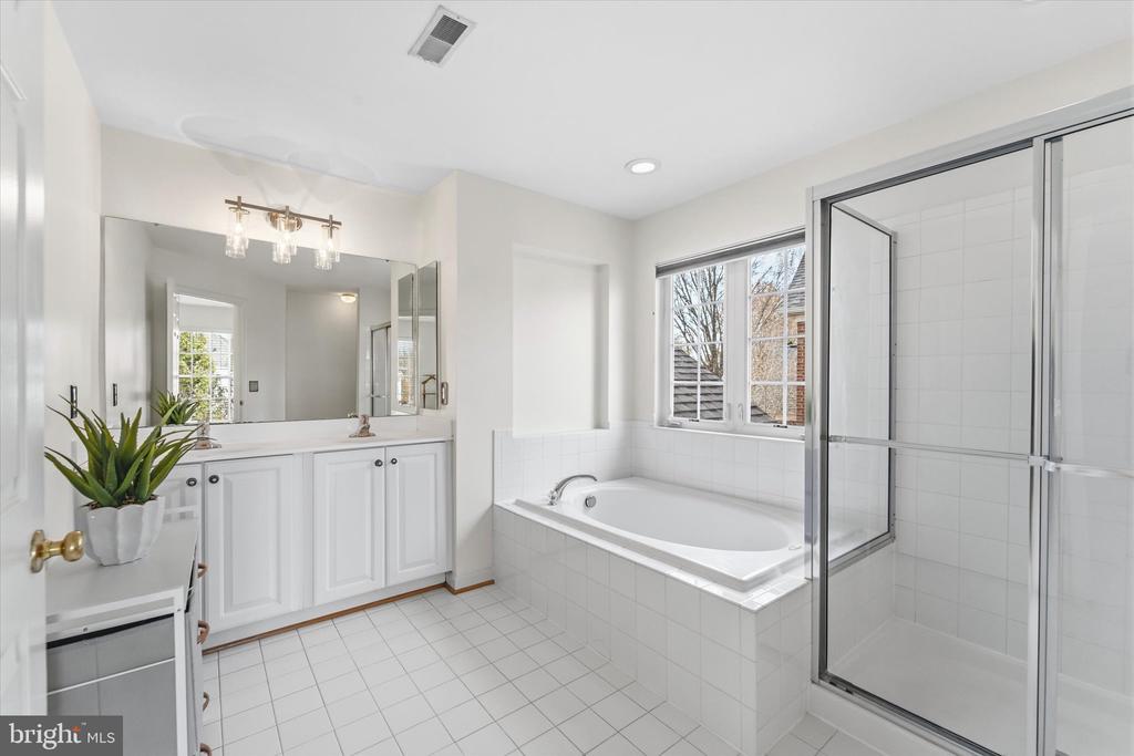 6741 EDGARTOWN WAY
