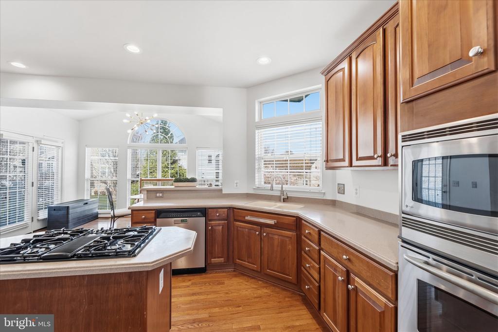 6741 EDGARTOWN WAY