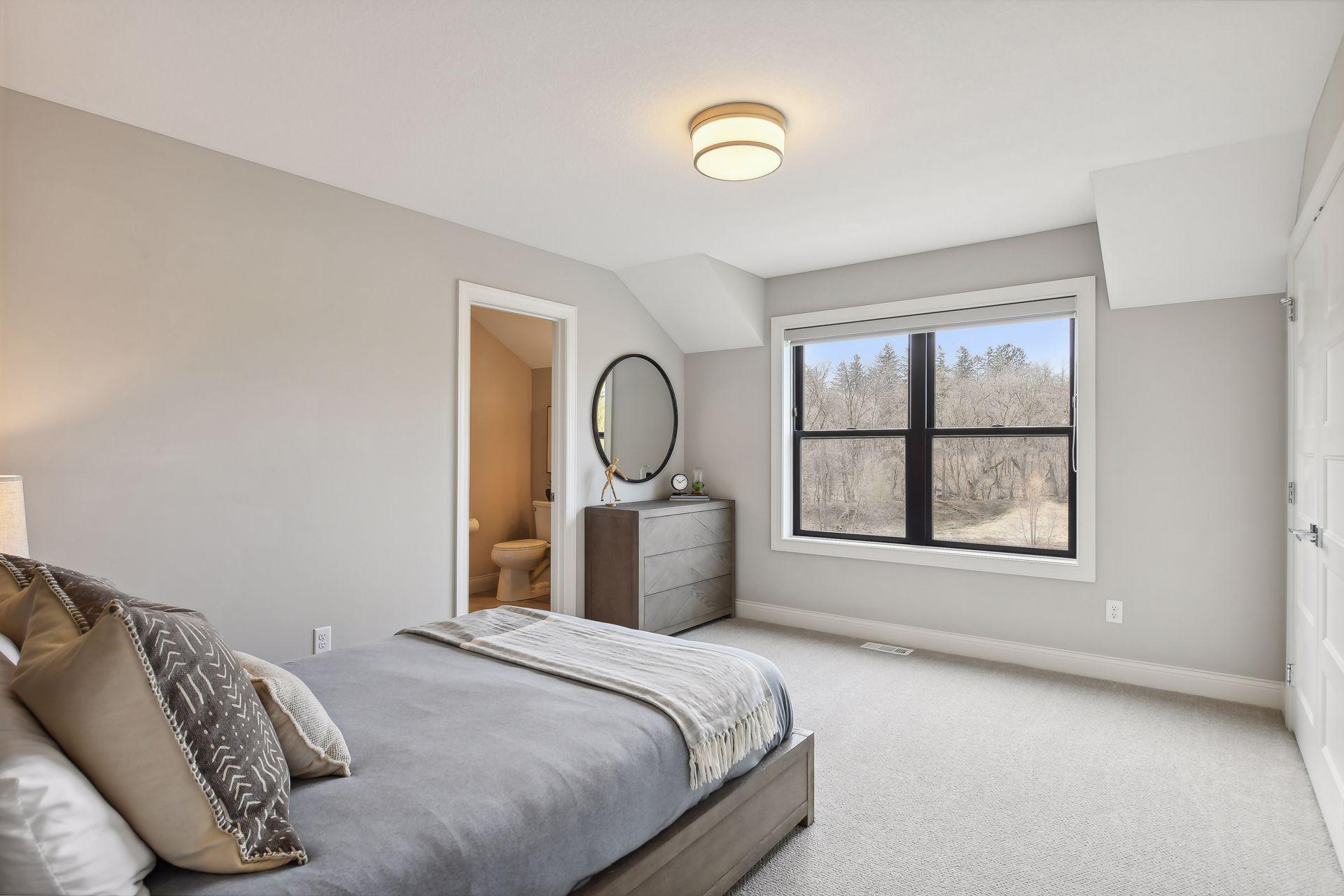 5960 Prestwick Court