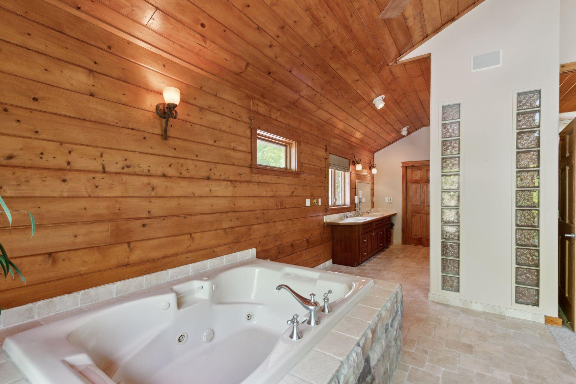 6256 Red Oak Road
