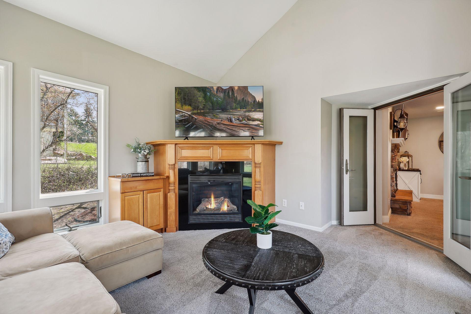 19860 Chartwell Hill