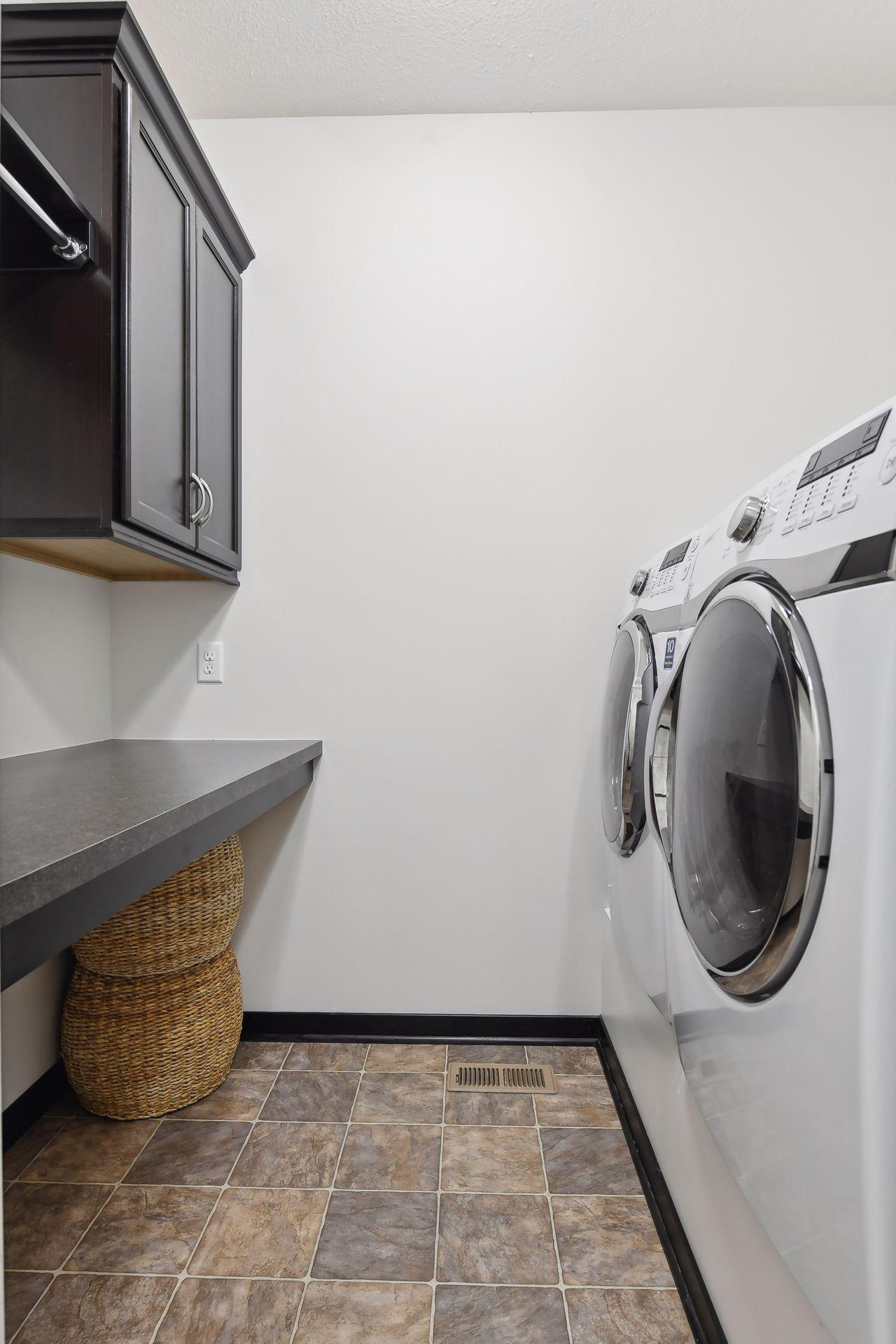 8652 Lake Riley Drive