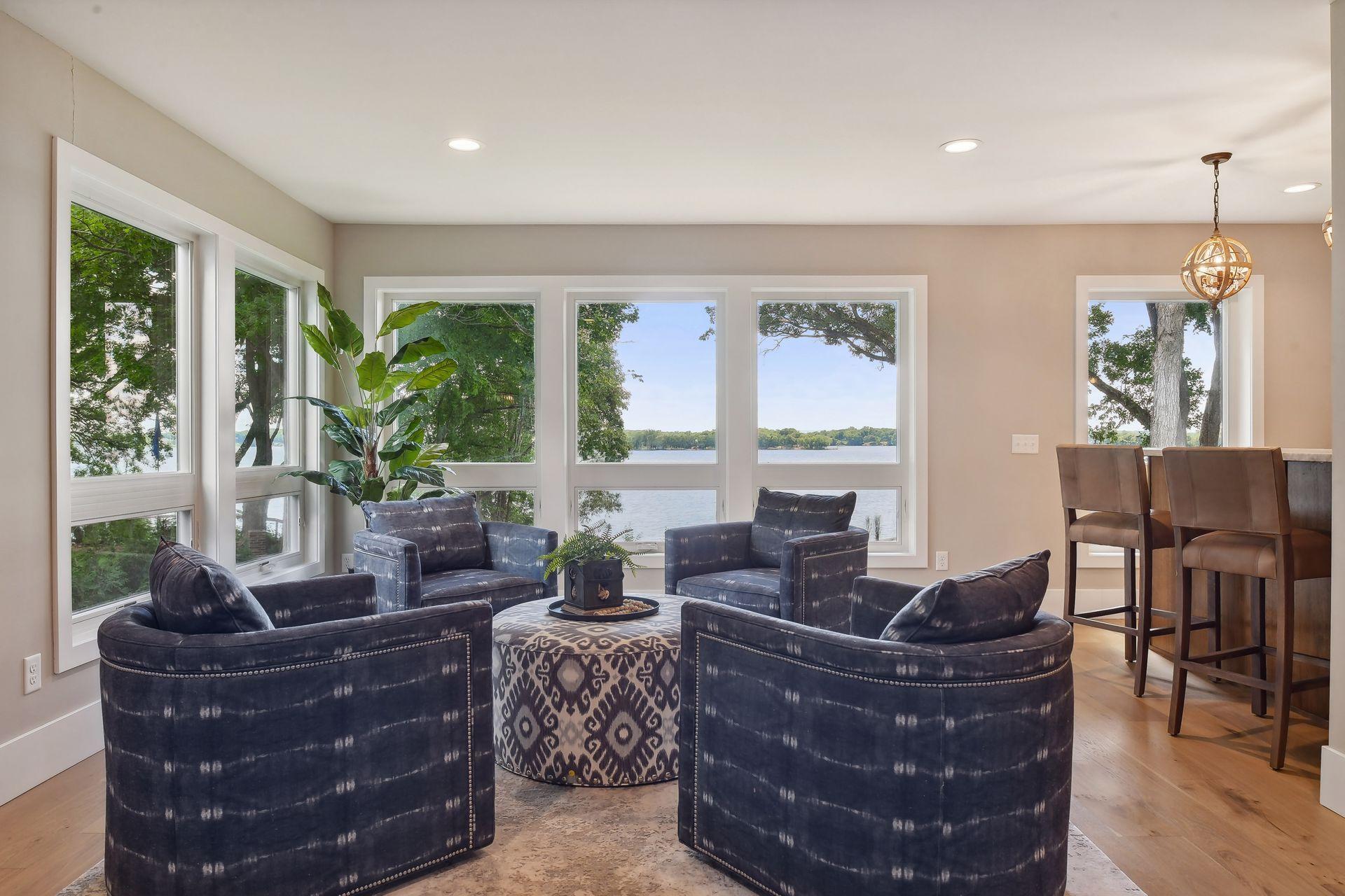 2815 Casco Point Road