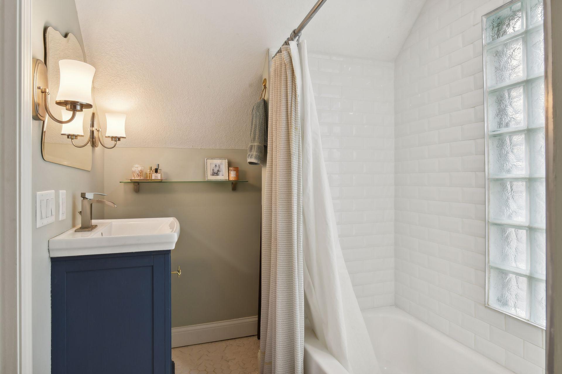 3104 Hampshire Avenue S