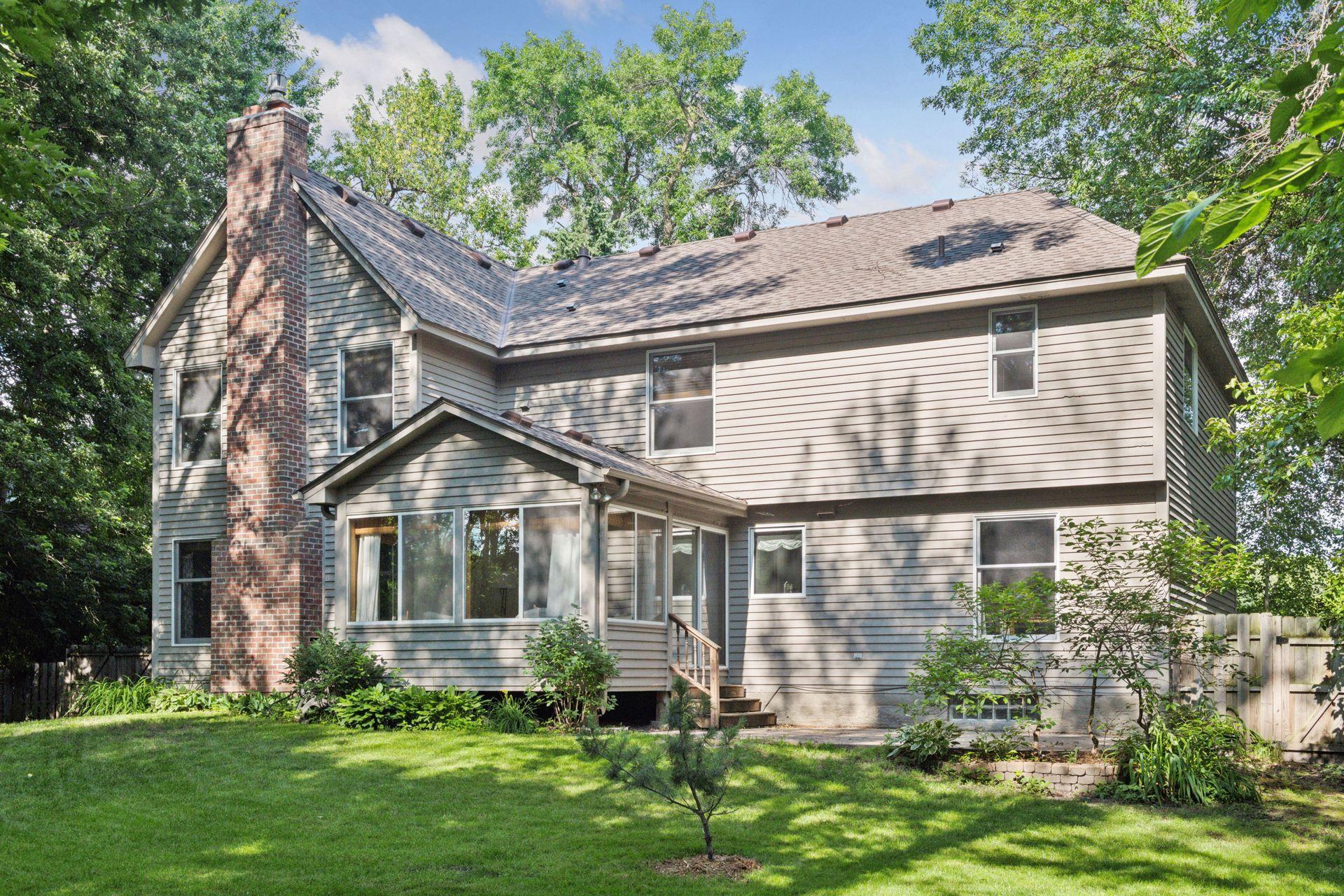 26305 Oak Leaf Trail