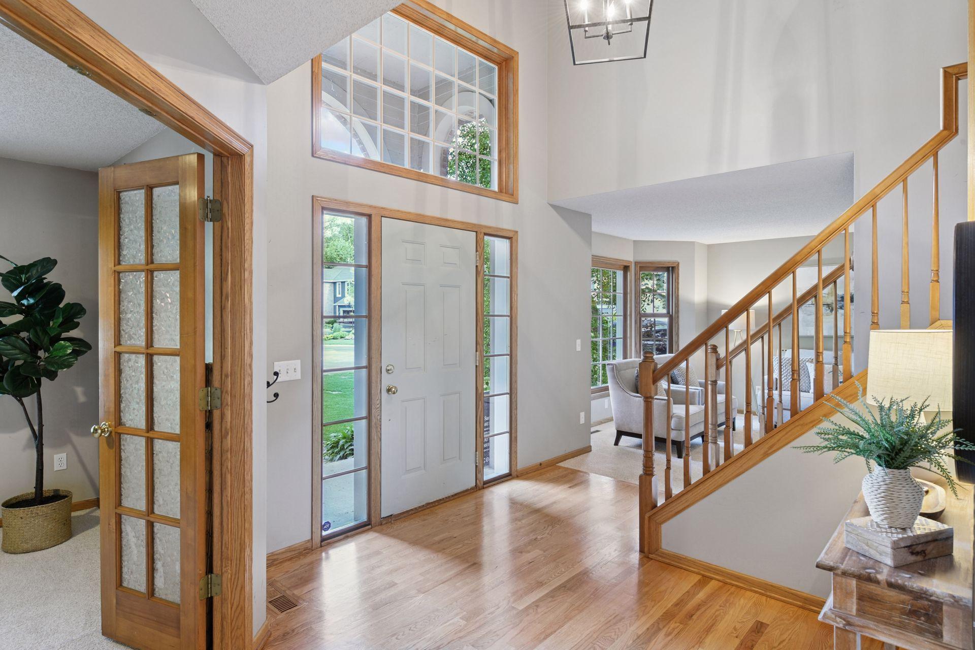 26305 Oak Leaf Trail