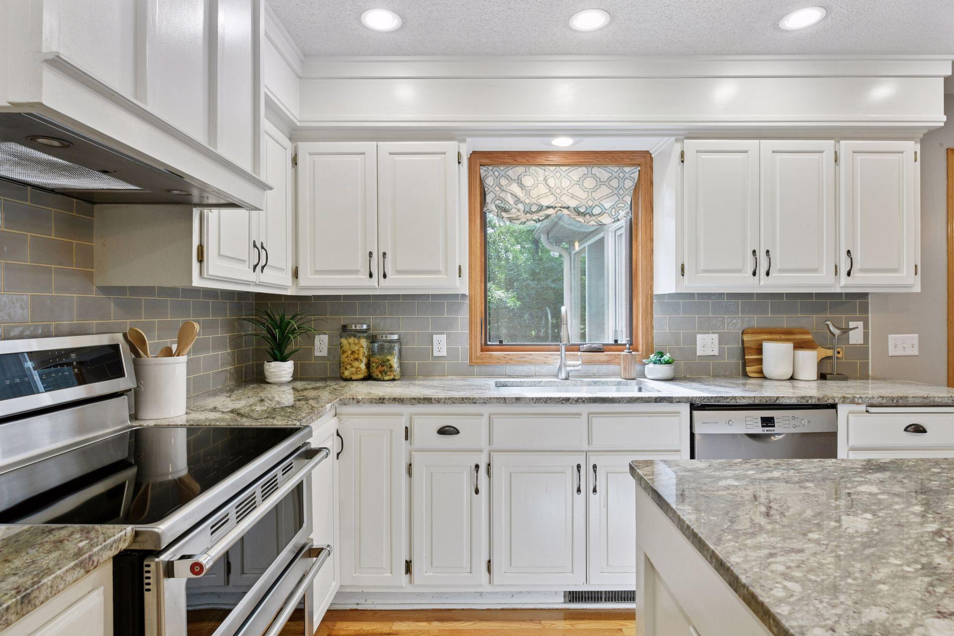 26305 Oak Leaf Trail