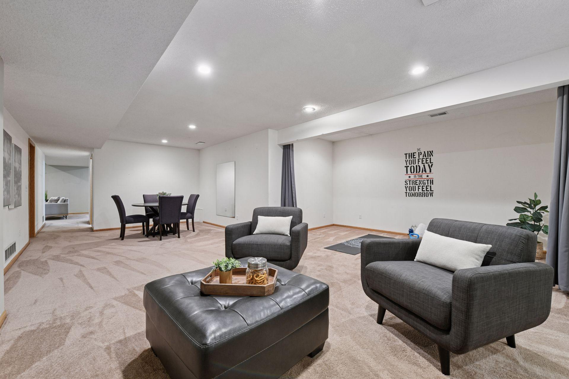 26305 Oak Leaf Trail