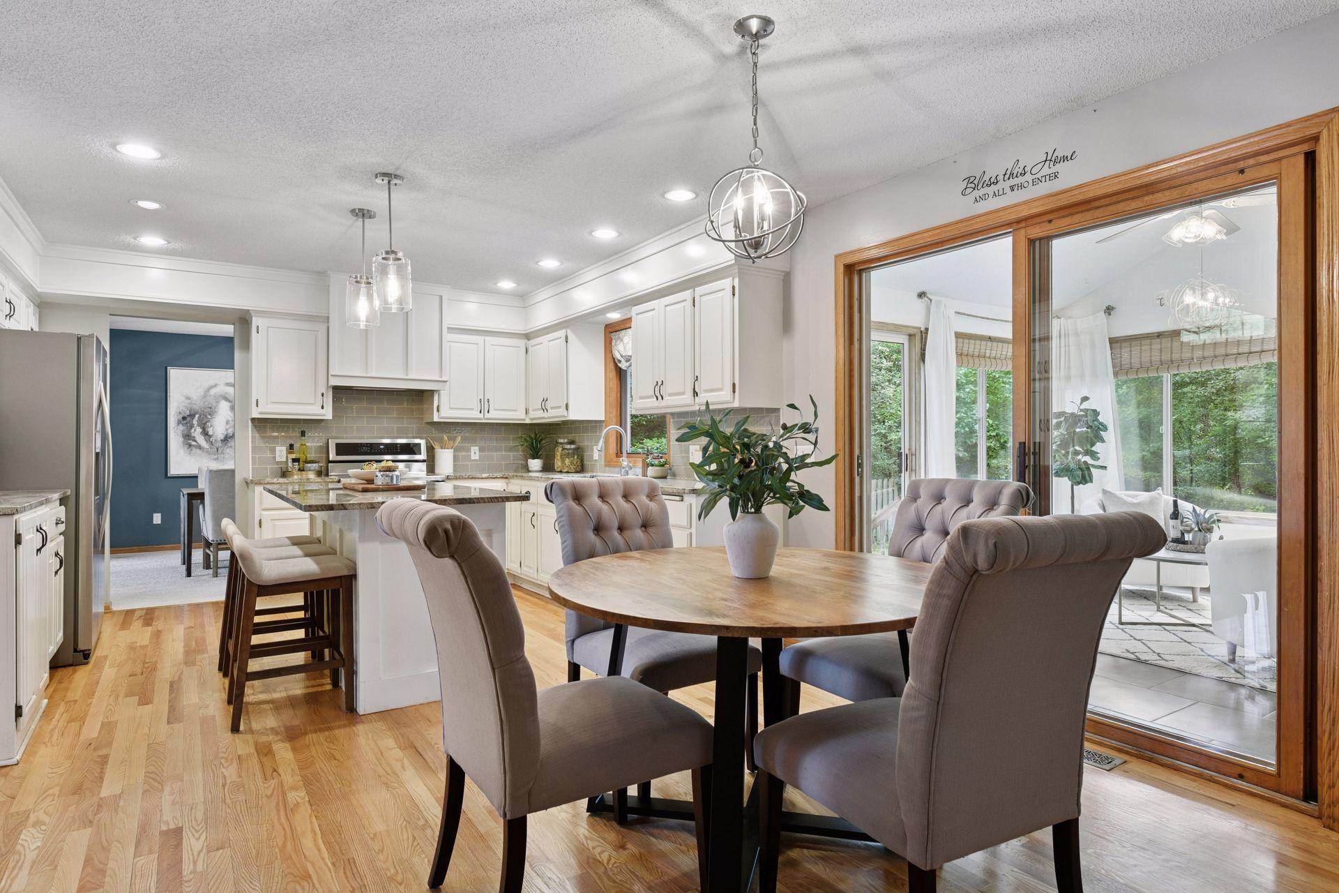 26305 Oak Leaf Trail