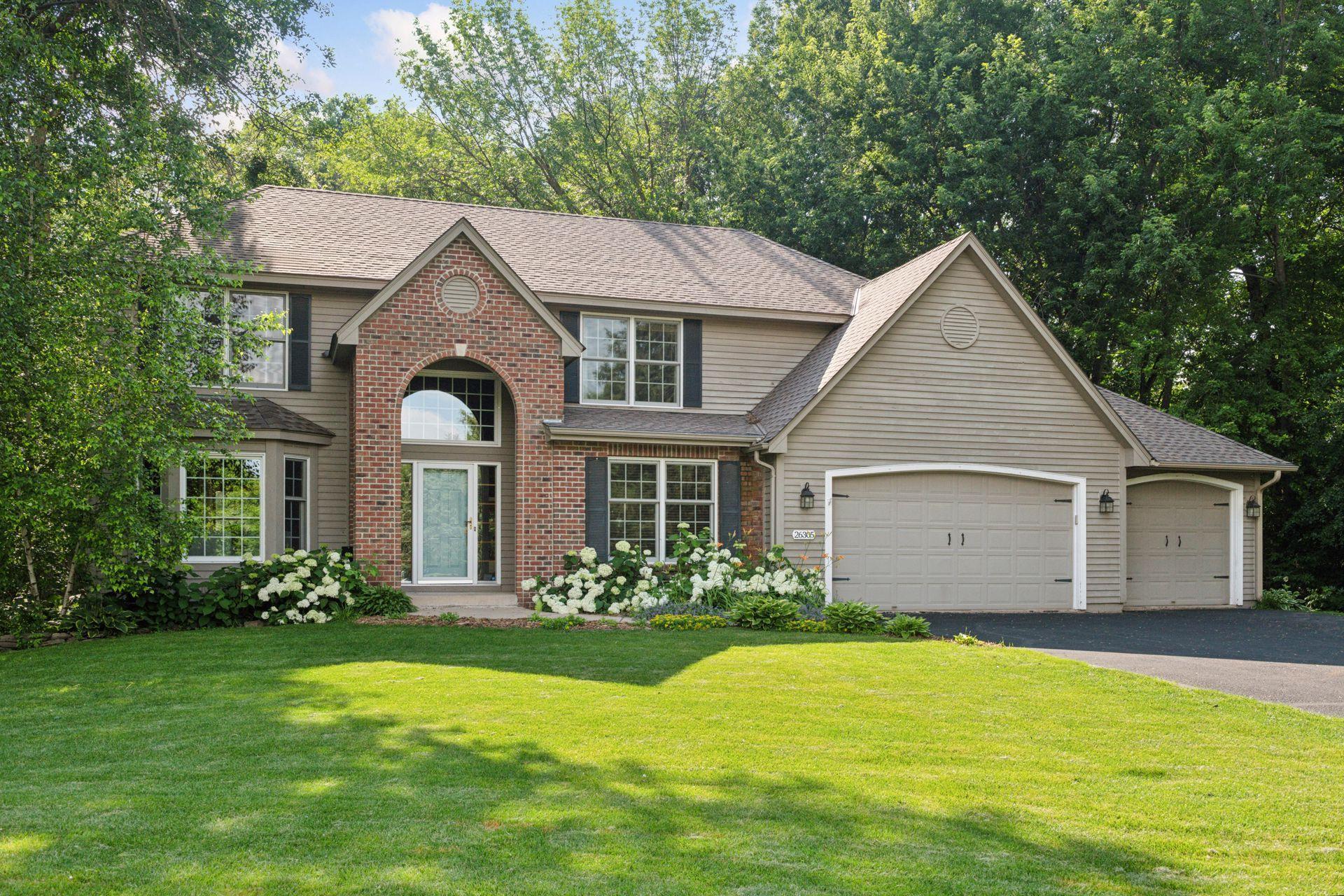 26305 Oak Leaf Trail