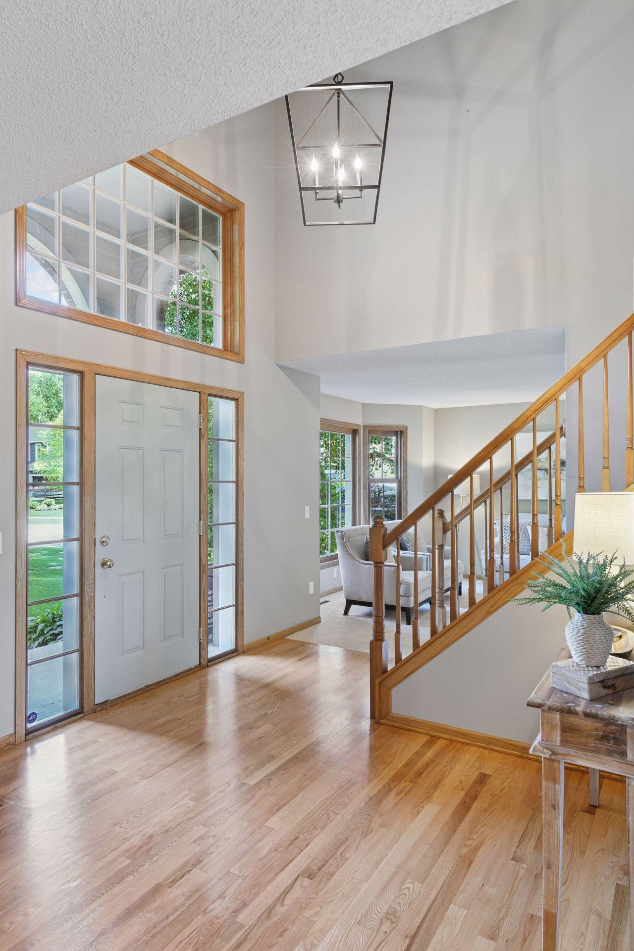 26305 Oak Leaf Trail