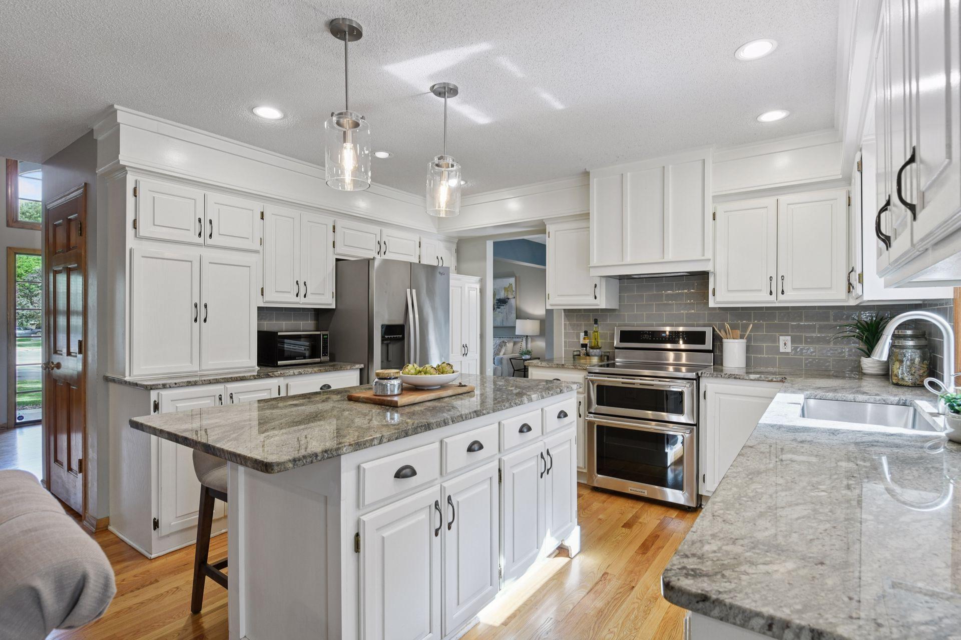 26305 Oak Leaf Trail