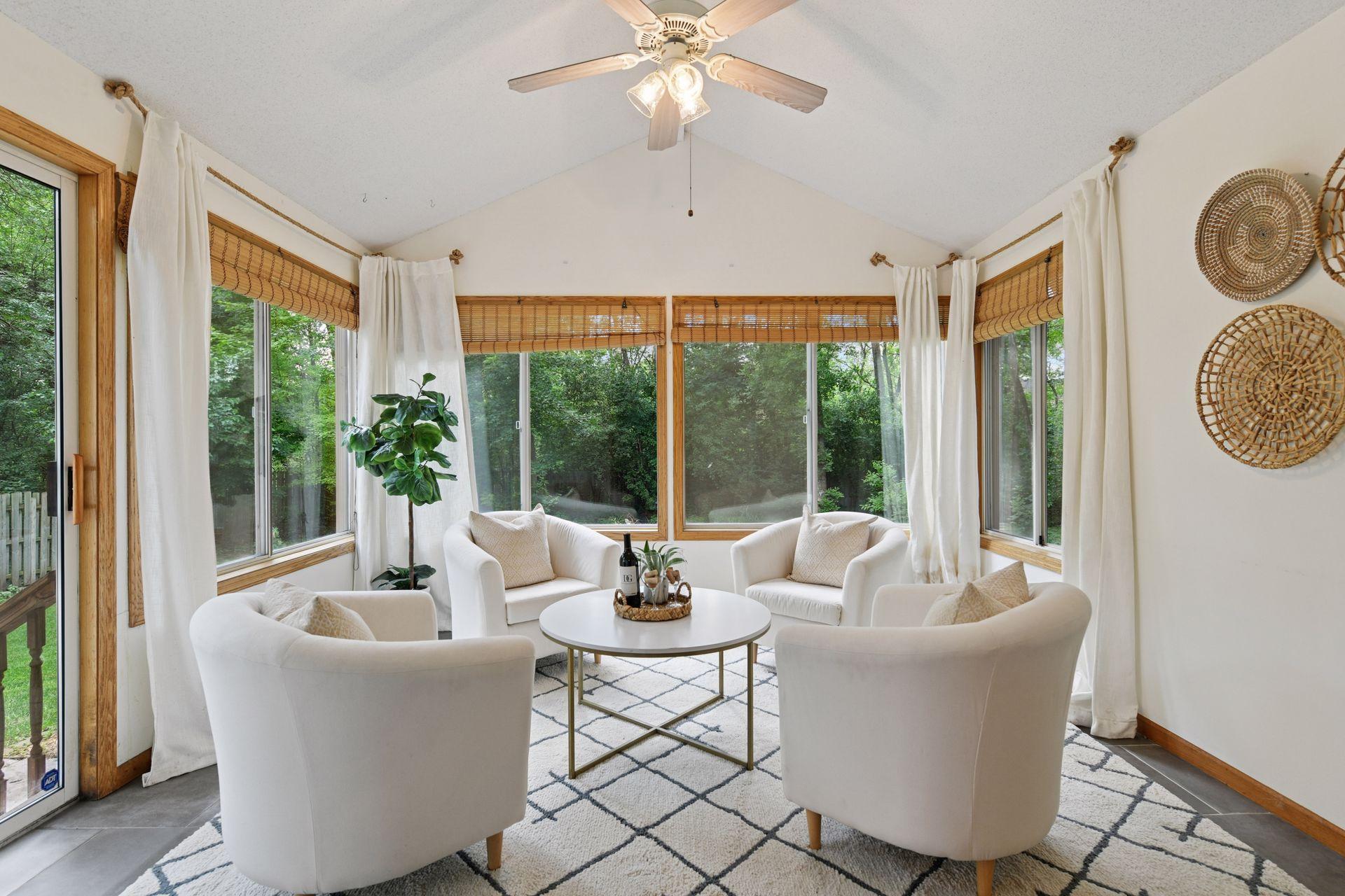 26305 Oak Leaf Trail