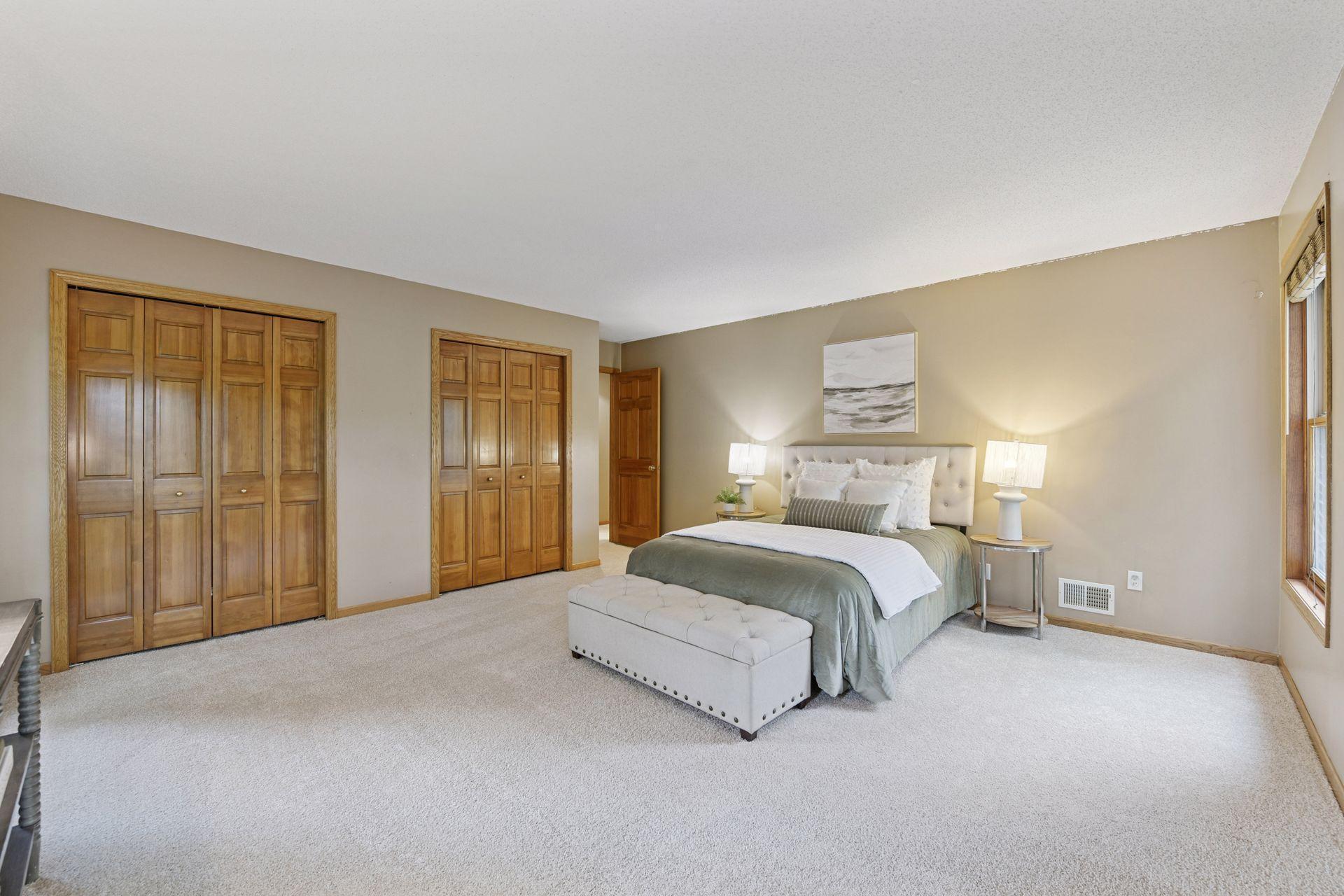 26305 Oak Leaf Trail
