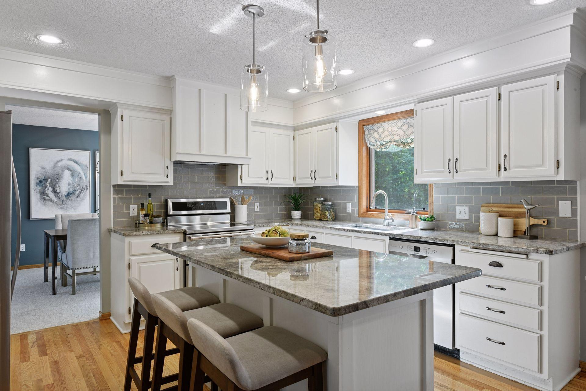 26305 Oak Leaf Trail