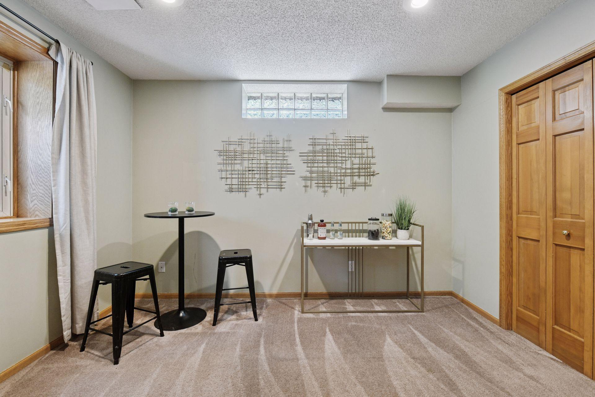 26305 Oak Leaf Trail