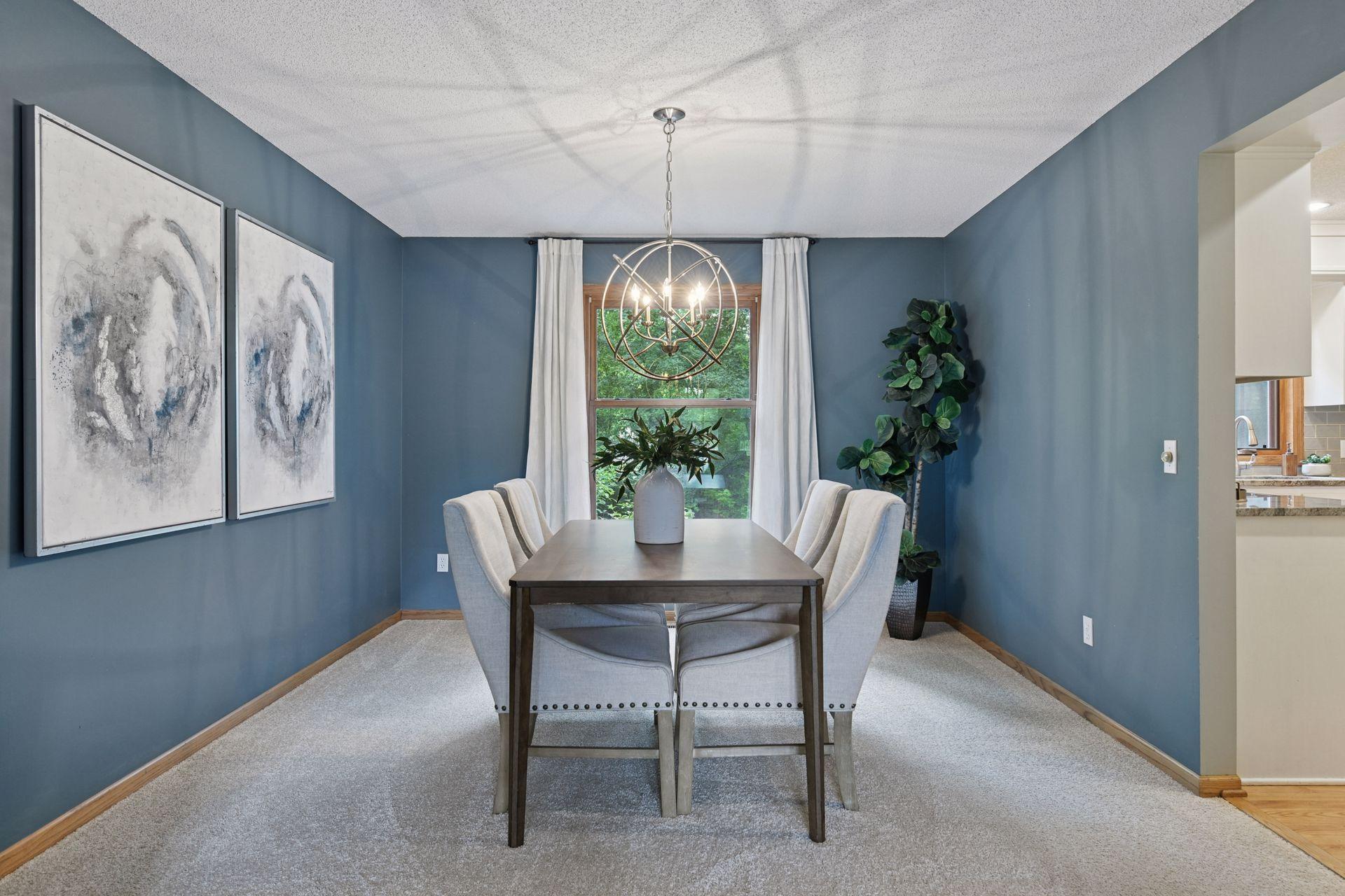 26305 Oak Leaf Trail