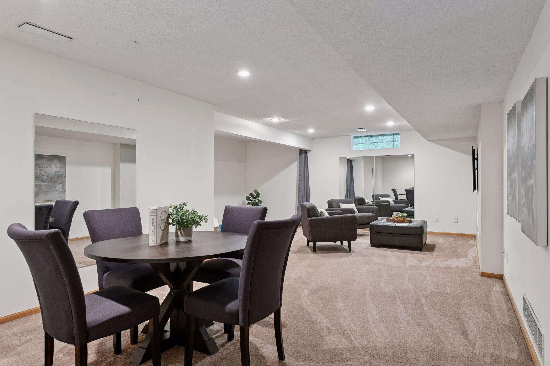 26305 Oak Leaf Trail