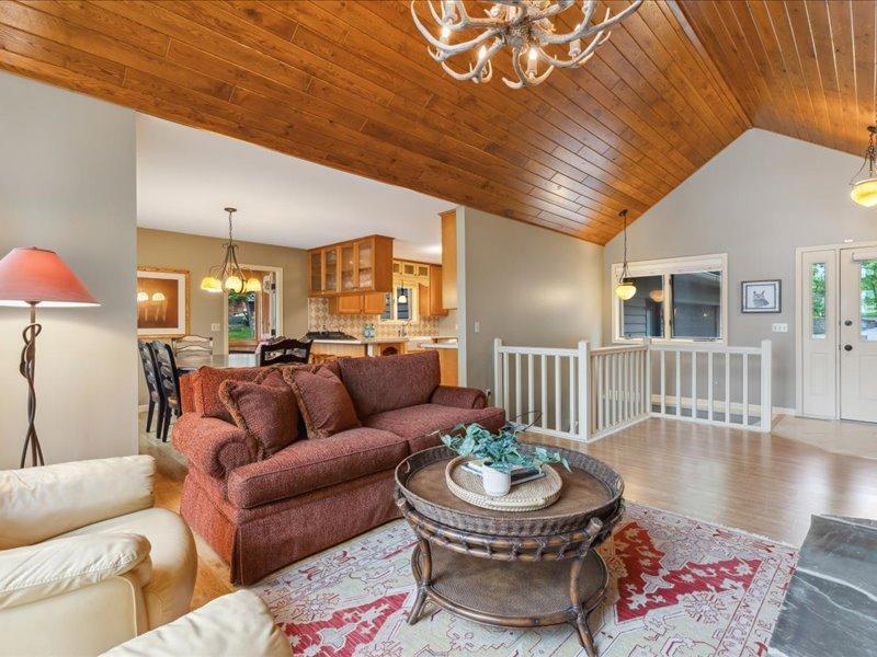 8543 Birchwood Hills Road