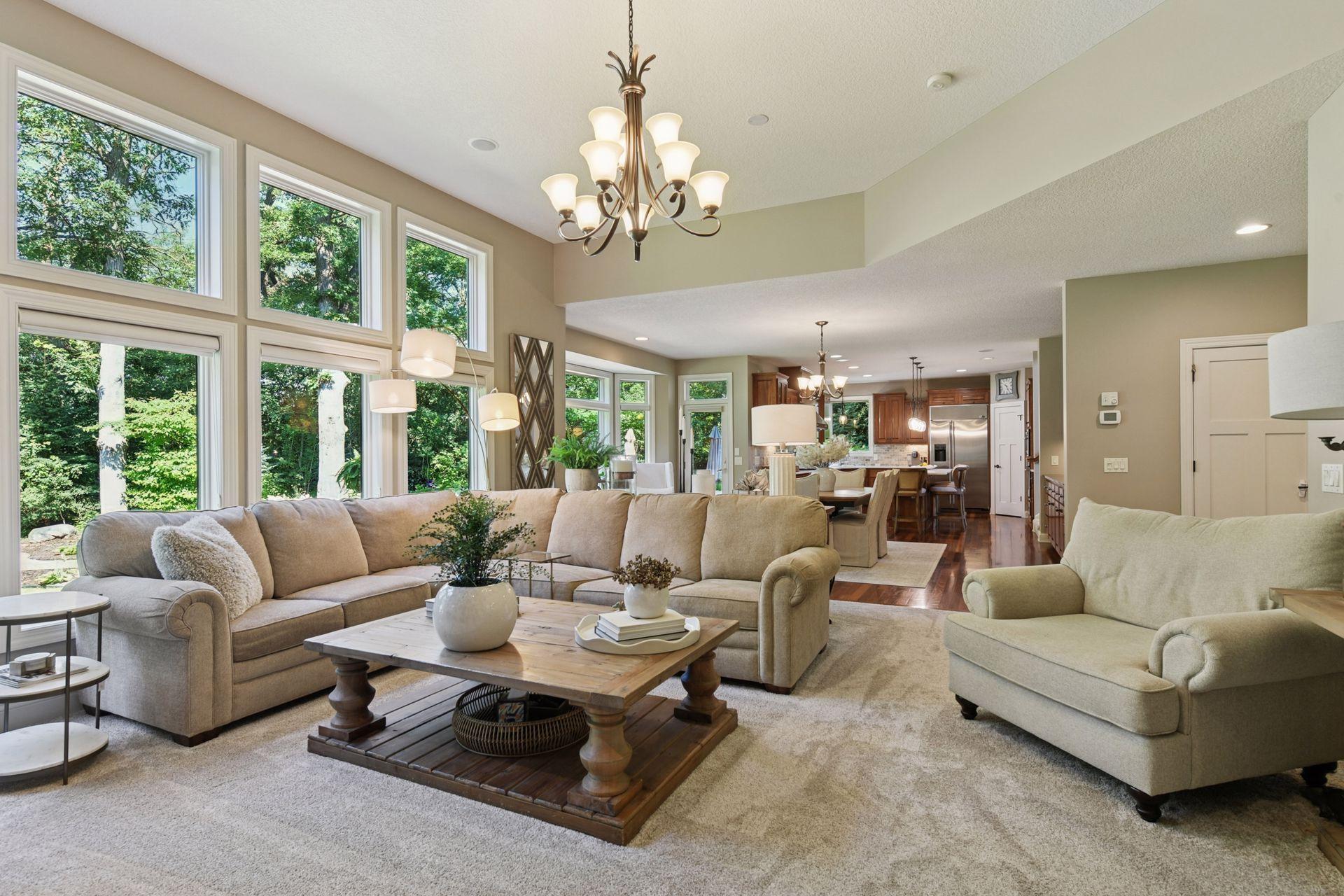 9240 Red Oak Drive