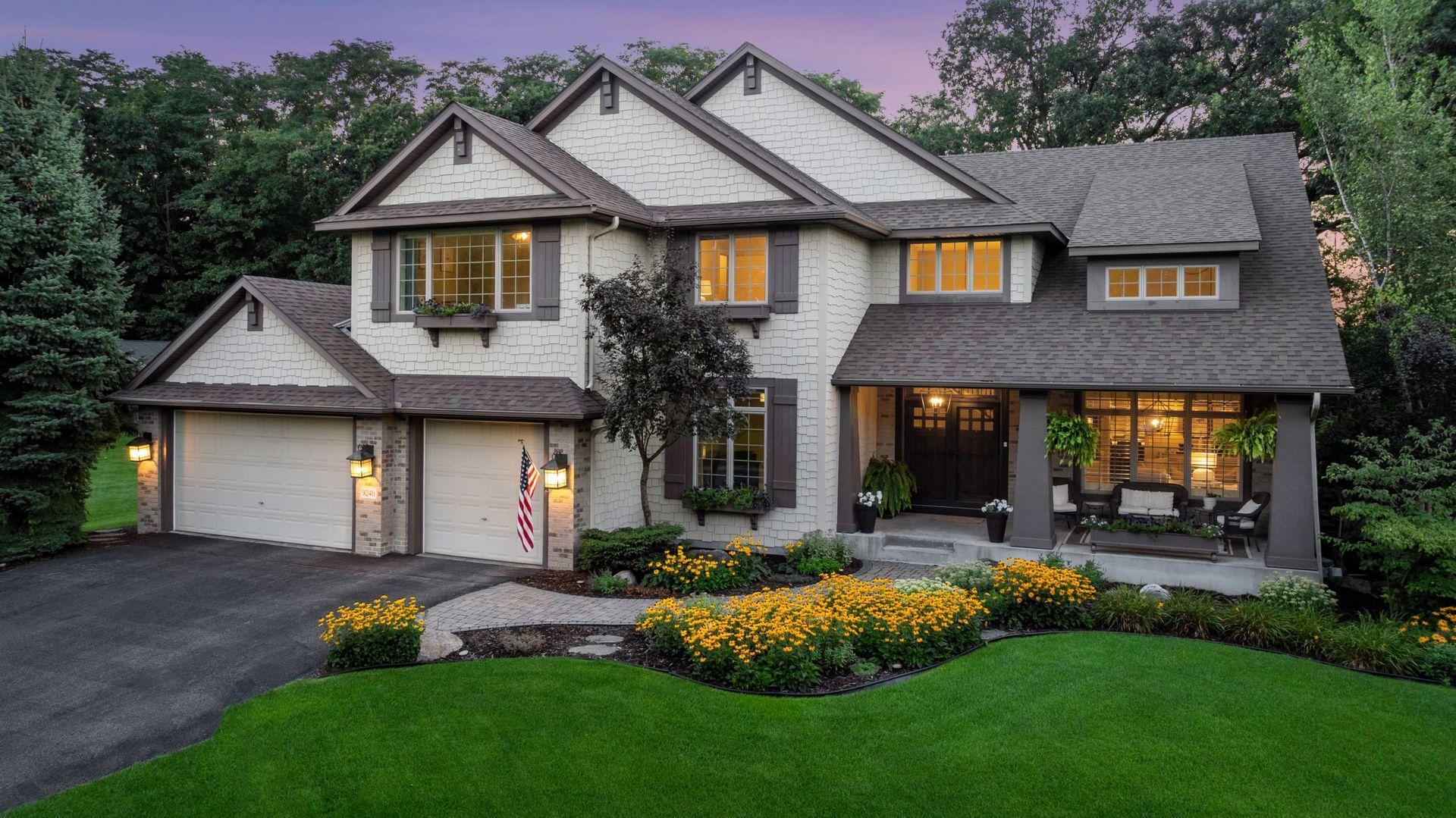 9240 Red Oak Drive