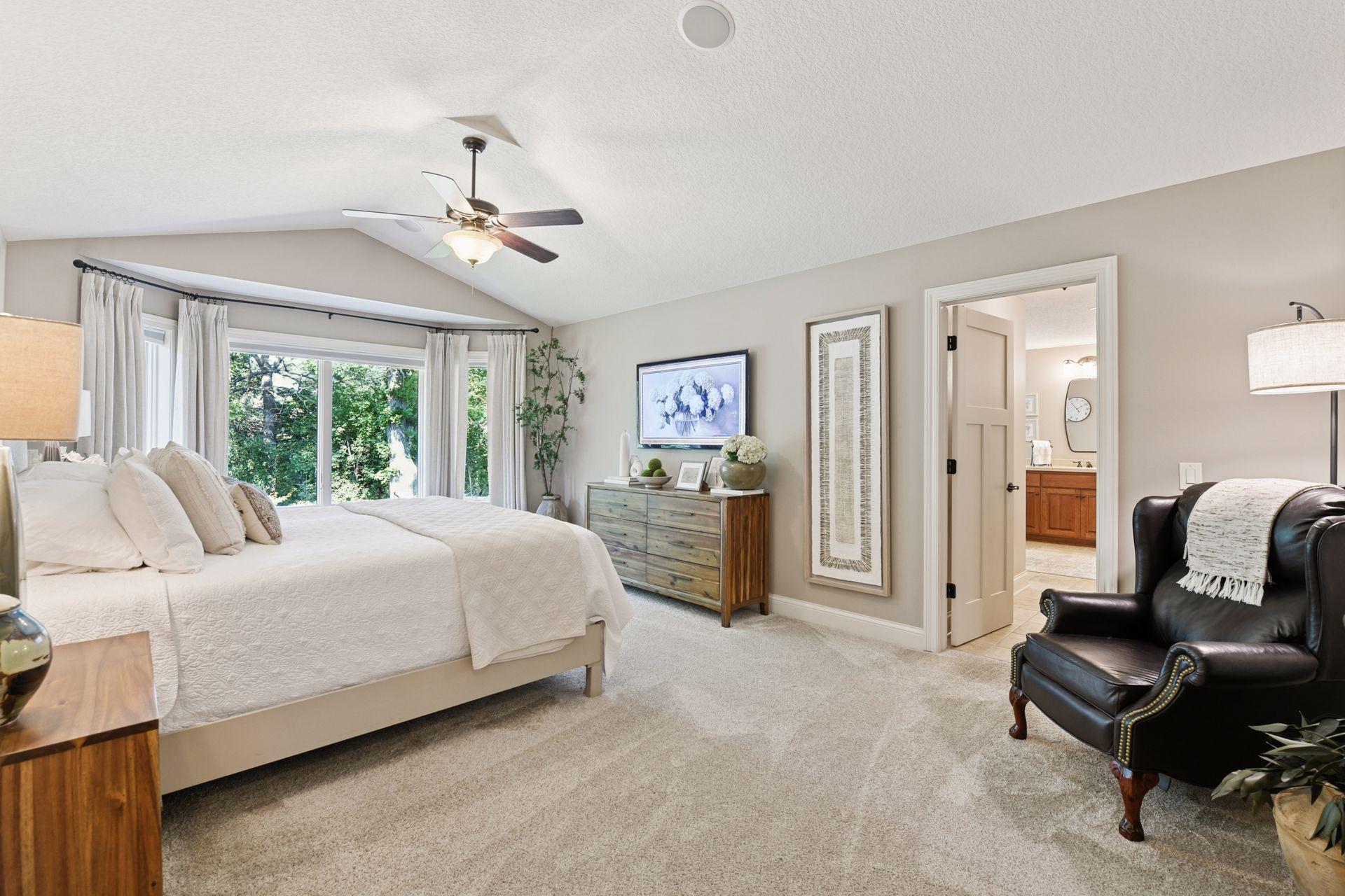 9240 Red Oak Drive