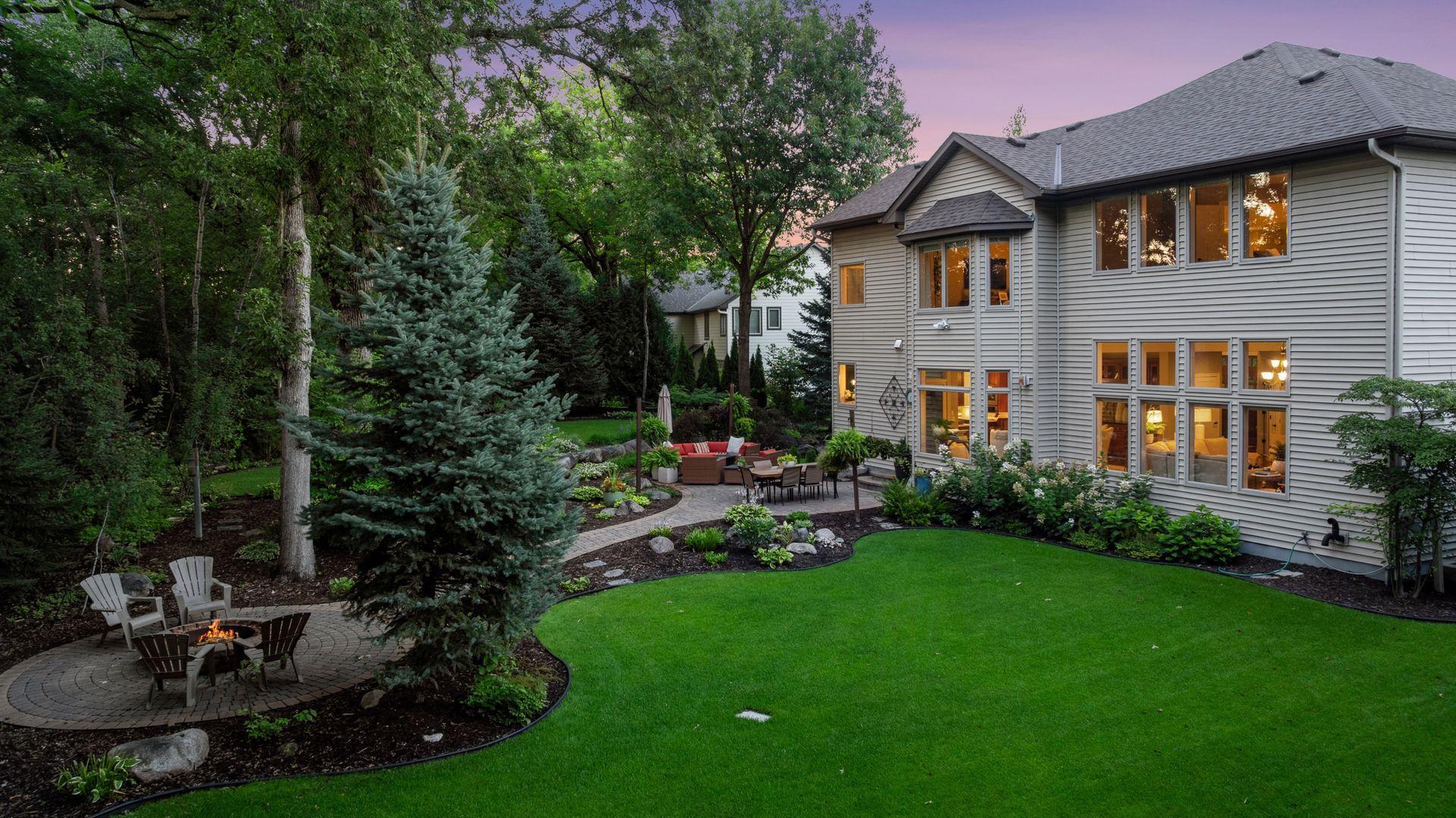 9240 Red Oak Drive