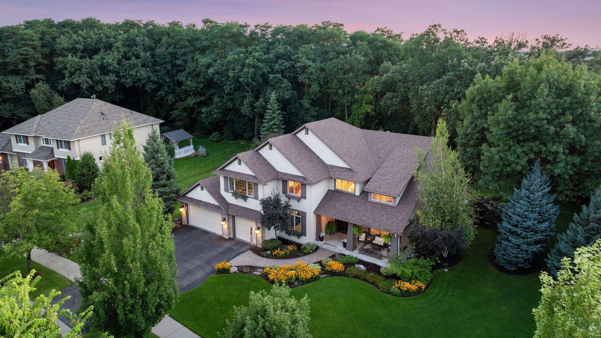 9240 Red Oak Drive