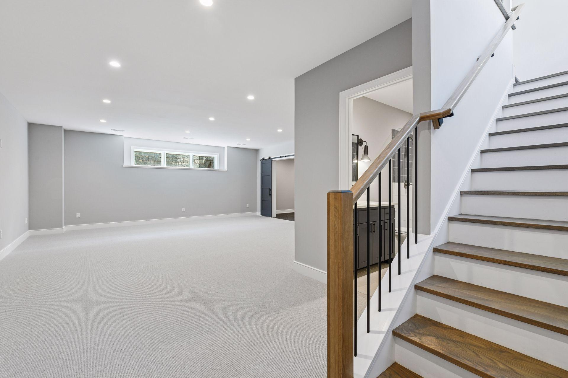 1984 Kenwood Parkway