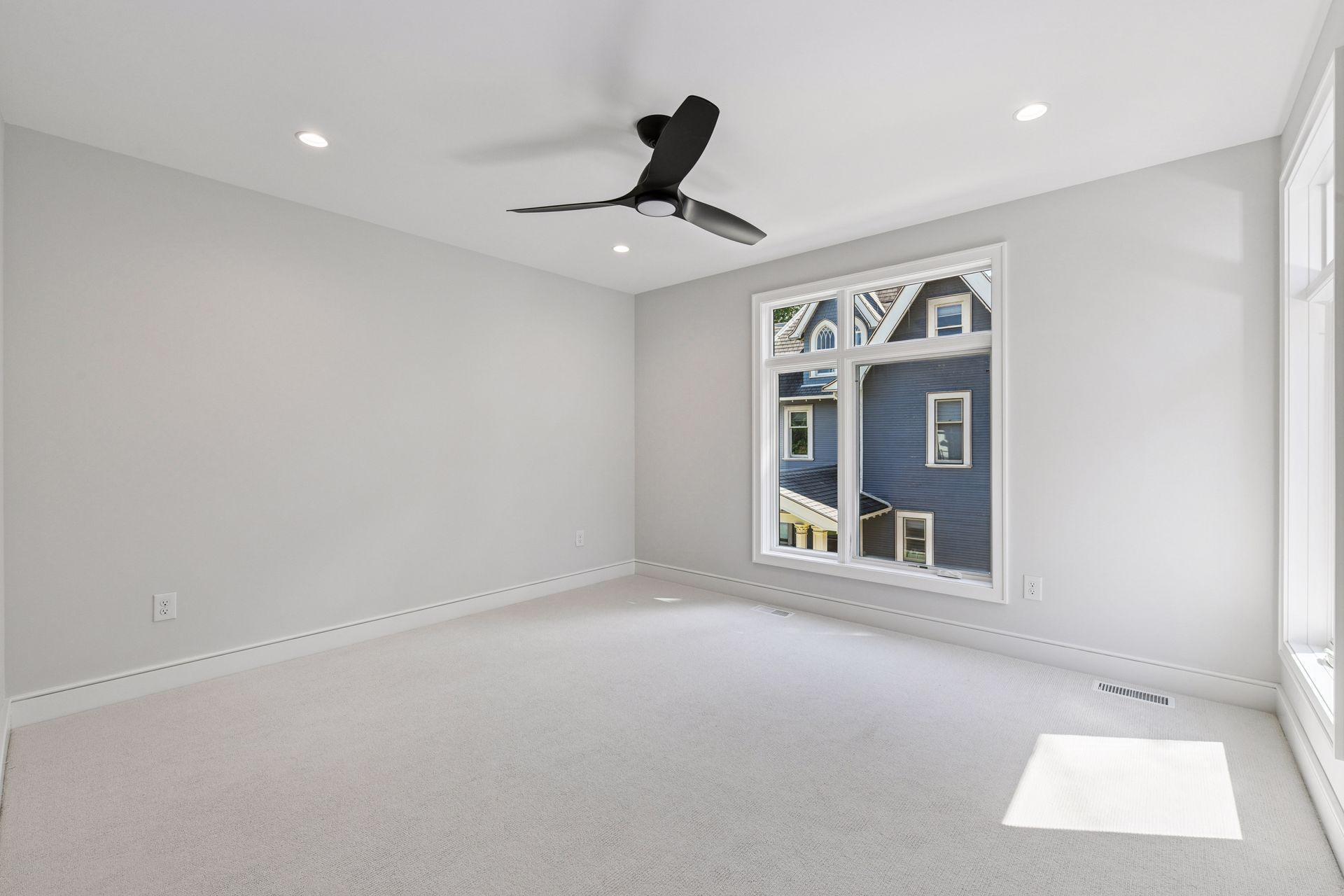 1984 Kenwood Parkway