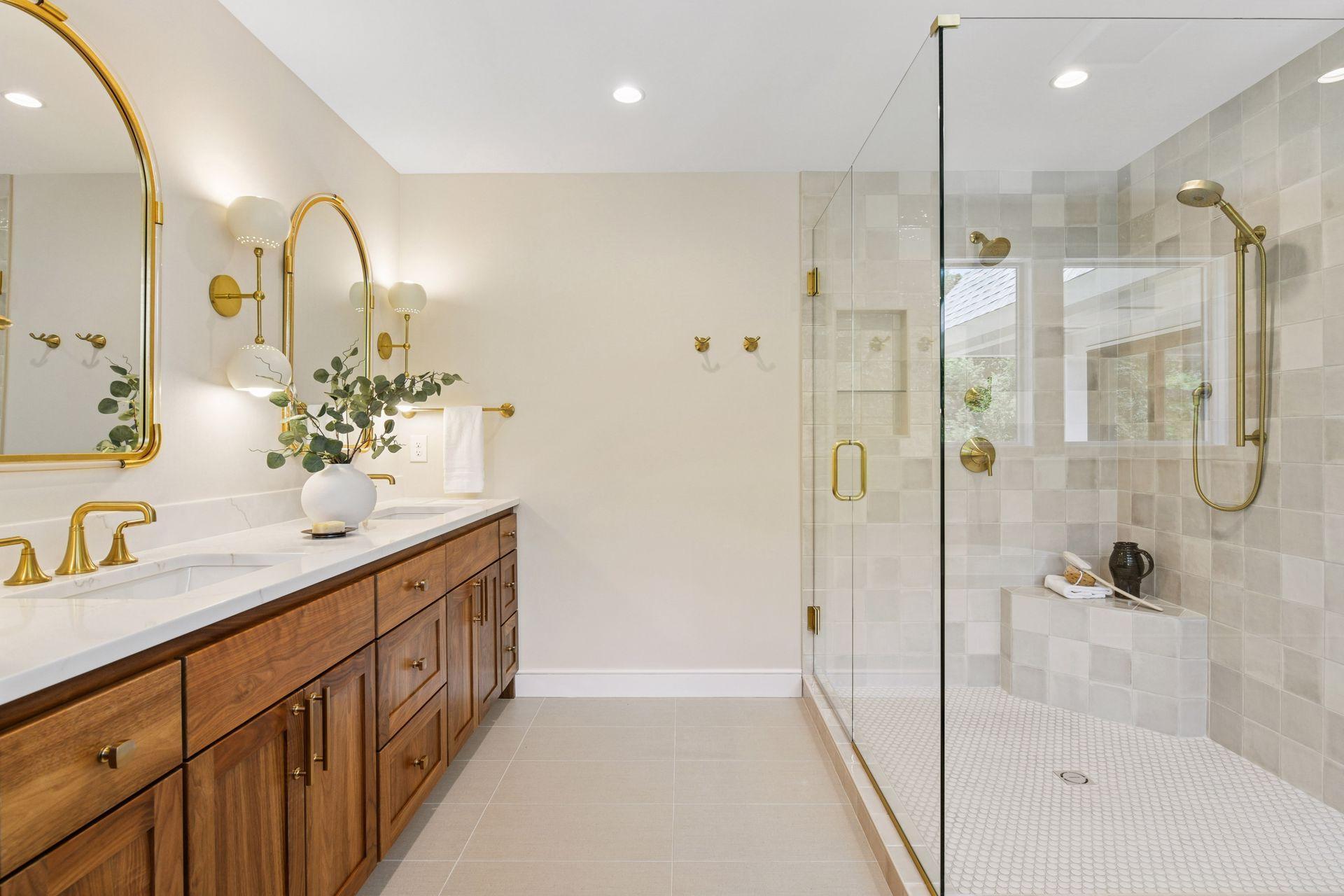 1984 Kenwood Parkway